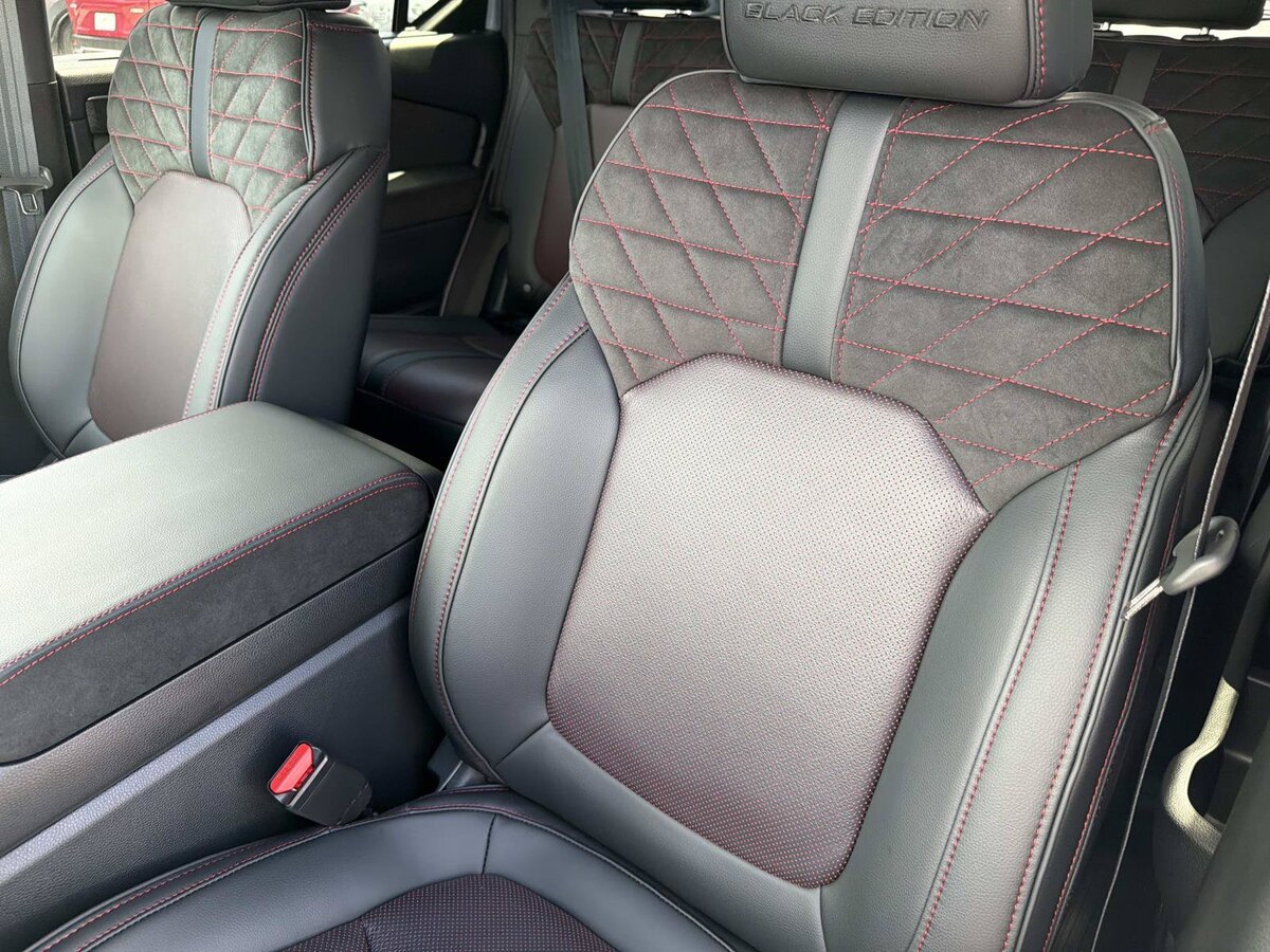 New 2026 Honda Pilot Black Edition image 17