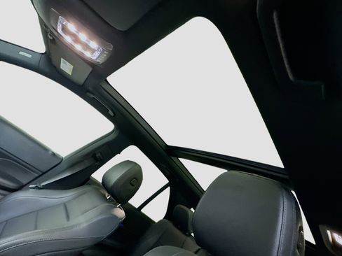 Used 2024 Mercedes-Benz GLE 350 4MATIC w/ 3rd Row Seat Package image 27