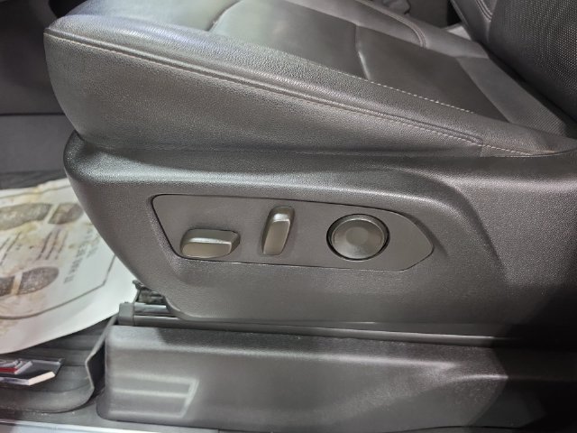 Used 2024 Chevrolet Silverado 3500 LTZ w/ LTZ Plus Package AWD/4WD image 21