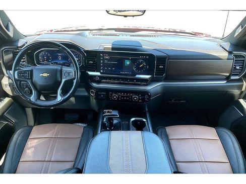 Used 2024 Chevrolet Silverado 1500 High Country AWD/4WD image 17