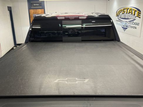 Used 2023 Chevrolet Silverado 1500 High Country w/ High Country Premium Package AWD/4WD image 13