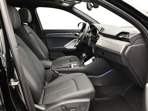 Used 2025 Audi Q3 2.0T Premium Plus w/ Premium Plus Package image 49