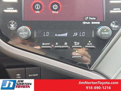 Used 2019 Toyota Camry XSE FWD image 21