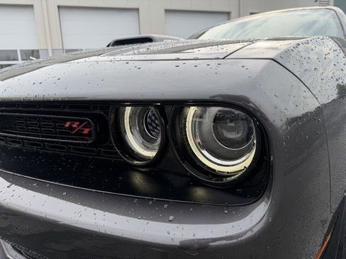 Used 2019 Dodge Challenger R/T w/ Plus Package image 12