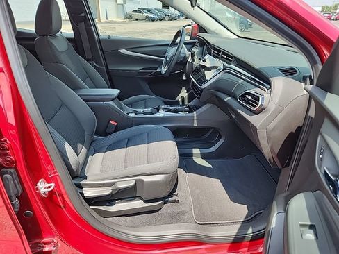 Used 2023 Chevrolet Bolt EUV LT w/ Comfort Package FWD image 38