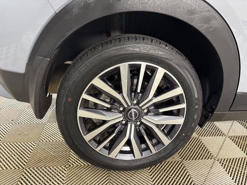 Used 2024 Nissan Kicks SV image 29