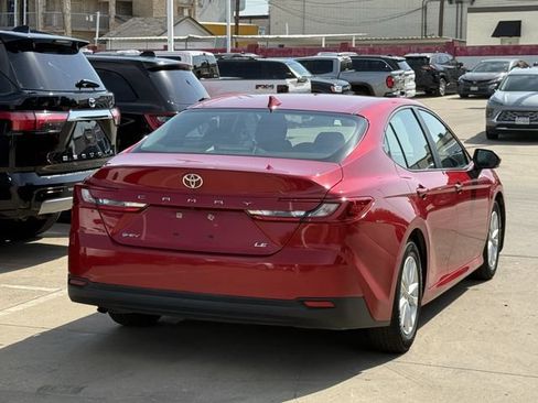 Used 2025 Toyota Camry LE FWD image 4