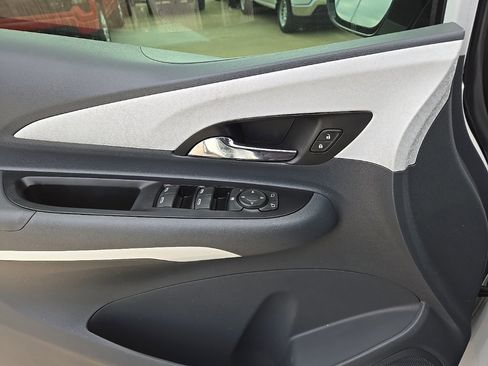 Used 2019 Chevrolet Bolt LT image 29