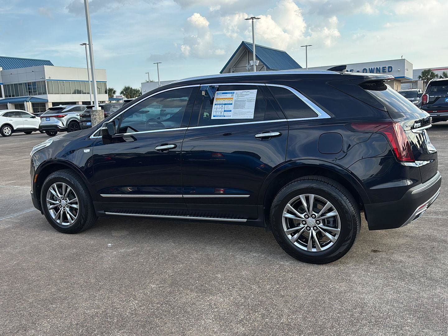 Used 2022 Cadillac XT5 Premium Luxury FWD image 22