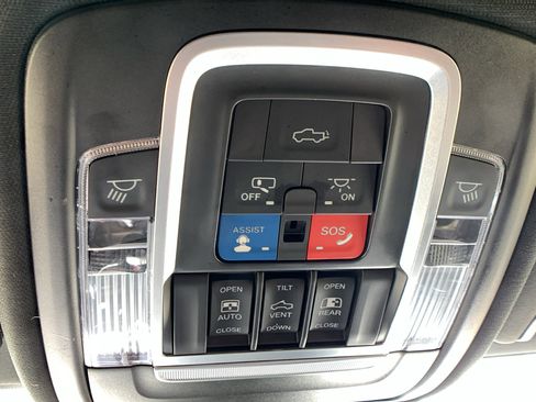 Used 2020 RAM 2500 Laramie AWD/4WD image 19