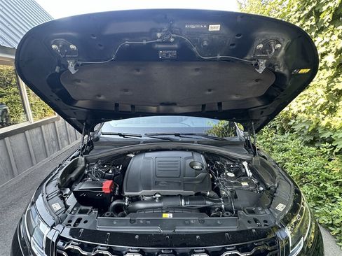 Used 2018 Land Rover Range Rover Velar S AWD/4WD image 36