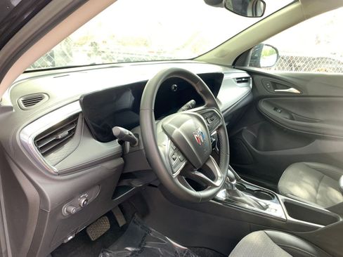 Used 2025 Buick Encore GX Preferred image 32