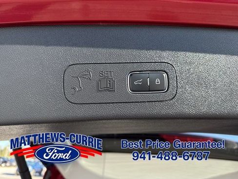 Used 2025 Lincoln Aviator Reserve w/ Equipment Group 201A AWD/4WD image 13