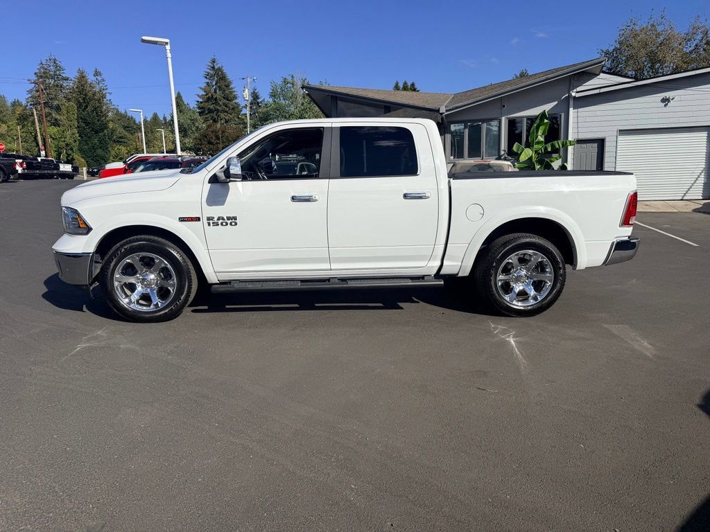 Used 2017 RAM 1500 Laramie AWD/4WD image 2