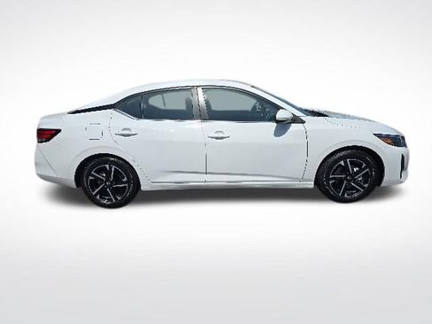 Used 2024 Nissan Sentra SV FWD image 6