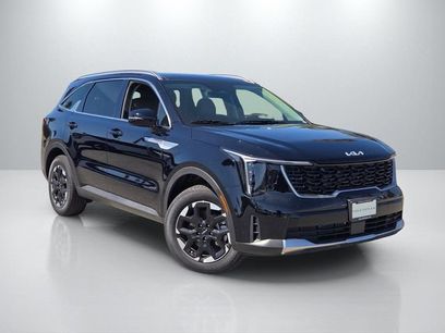 New 2026 Kia Sorento S w/ S Panoramic Sunroof Package