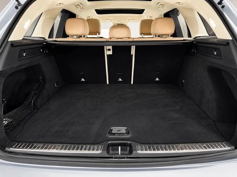 Used 2017 Mercedes-Benz GLC 300 w/ Premium 3 Package image 20