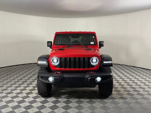 Used 2025 Jeep Wrangler Unlimited Rubicon AWD/4WD image 11