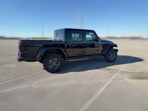 New 2026 Jeep Gladiator Mojave image 13