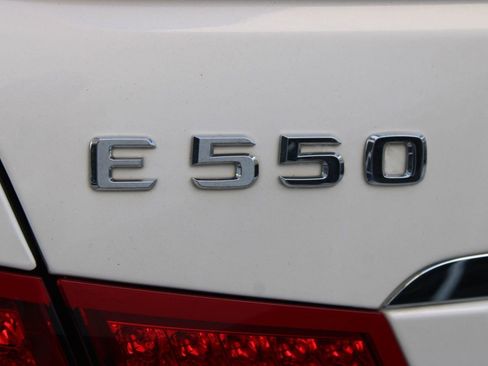 Used 2011 Mercedes-Benz E 550 Cabriolet image 21