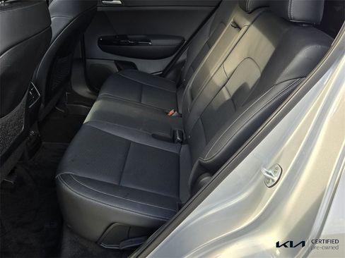 Used 2020 Kia Sportage EX w/ EX Technology Package image 12