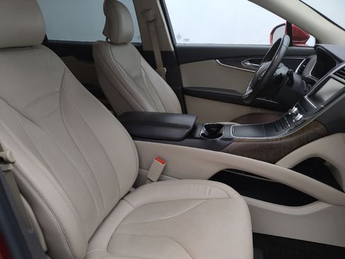 Used 2016 Lincoln MKX Reserve w/ Climate Package image 21