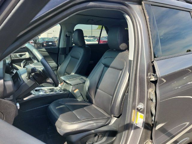 Used 2021 Ford Explorer XLT w/ Equipment Group 202A AWD/4WD image 20