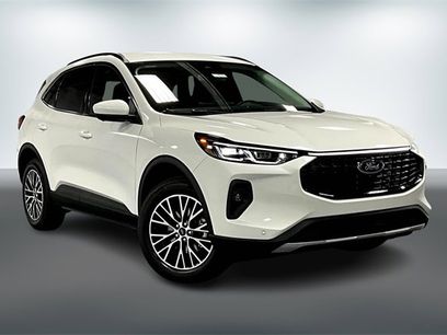 New 2026 Ford Escape SE w/ PHEV Premium Package