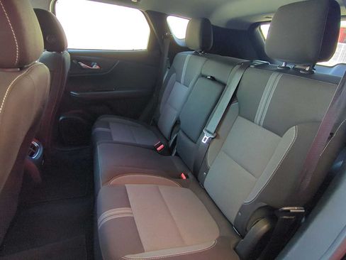 Used 2025 Chevrolet Blazer LT FWD image 23