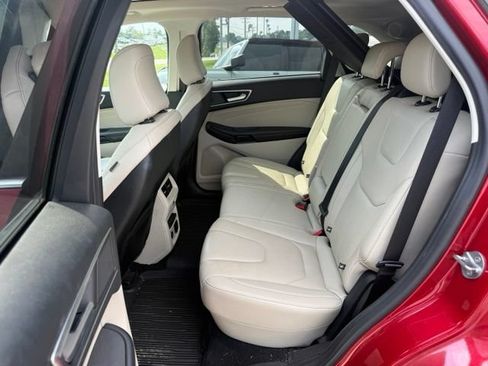 Used 2022 Ford Edge Titanium w/ Equipment Group 301A AWD/4WD image 17