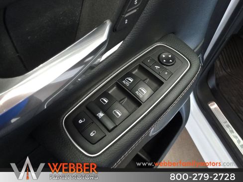 Used 2021 RAM 1500 Laramie AWD/4WD image 22