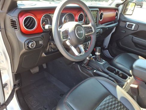 Used 2023 Jeep Wrangler Unlimited Rubicon w/ Xtreme 35 Tire Package AWD/4WD image 12