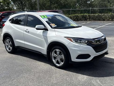 Certified 2022 Honda HR-V LX image 2
