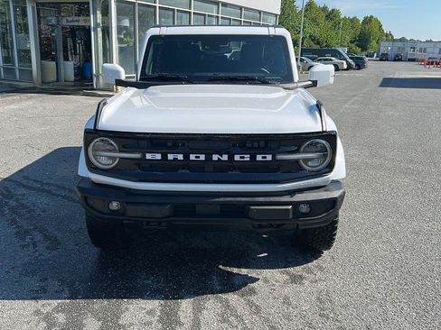 Used 2022 Ford Bronco Outer Banks AWD/4WD image 12