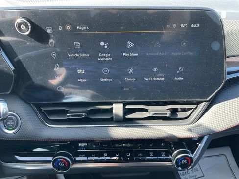 Used 2025 Chevrolet Equinox RS w/ Convenience Package III image 8