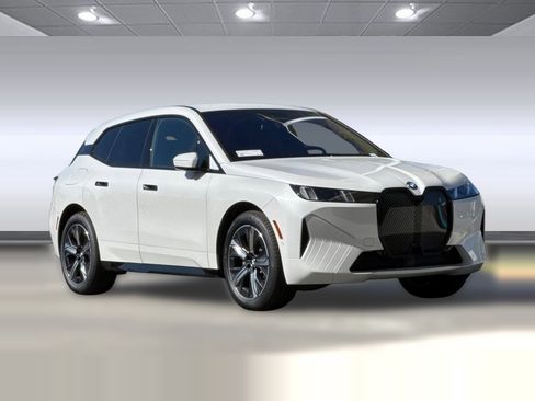 Used 2026 BMW iX xDrive45 AWD/4WD image 6