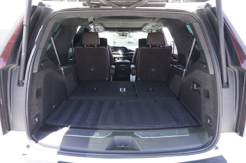 Certified 2023 Cadillac Escalade V w/ Heavy-Duty Trailer Package AWD/4WD image 12