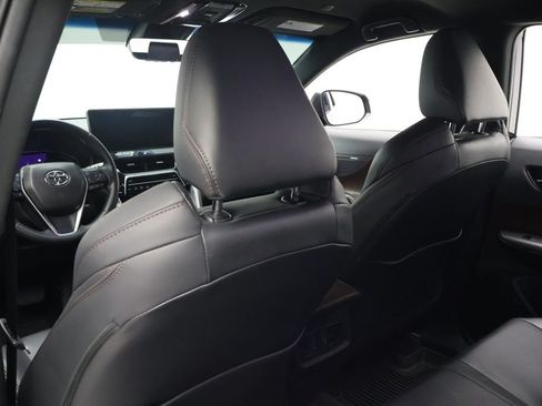 Certified 2023 Toyota Venza XLE AWD/4WD image 19