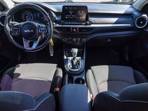 Used 2023 Kia Forte LXS image 11