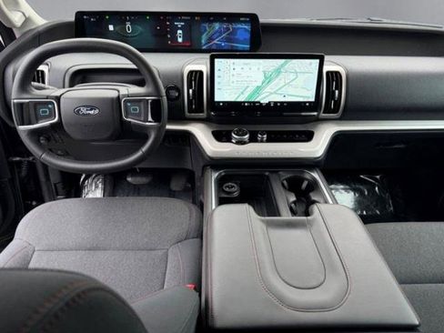 Certified 2025 Ford Expedition Max Active image 3