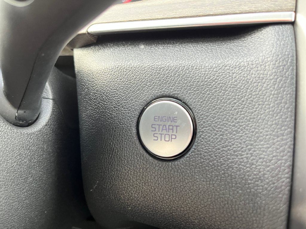 Used 2023 Kia Sorento S w/ Panoramic Sunroof Package AWD/4WD image 19