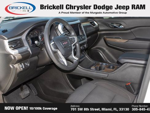 Used 2023 GMC Acadia SLE image 15