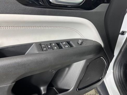 Used 2026 Jeep Compass Limited AWD/4WD image 16