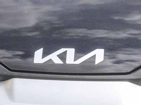 Used 2023 Kia Sportage LX AWD/4WD image 7