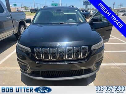 Used 2019 Jeep Cherokee Latitude w/ Popular Appearance Group