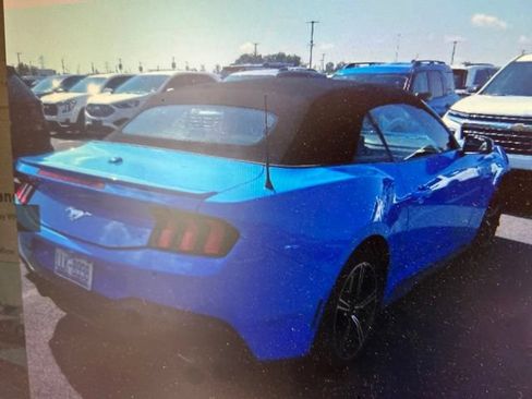 Used 2024 Ford Mustang Premium RWD image 3