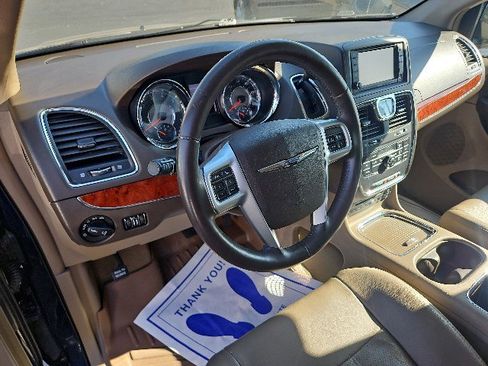 Used 2013 Chrysler Town & Country Touring-L w/ Entertainment Group #2 image 10