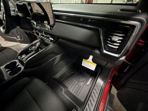 New 2026 GMC Canyon Elevation w/ Convenience Package image 28