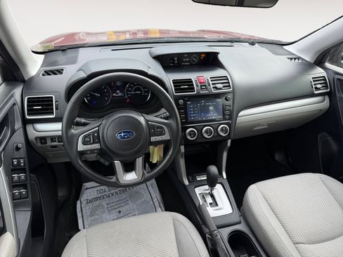 Used 2017 Subaru Forester 2.5i Premium image 15