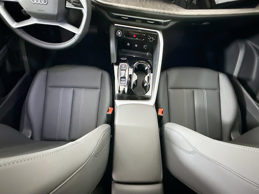 Used 2026 Audi Q5 Premium AWD/4WD image 16